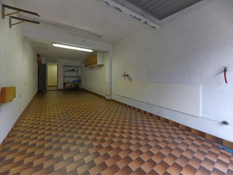 Immagine 35 di Appartamento in vendita  in Via Ozanam a Seveso