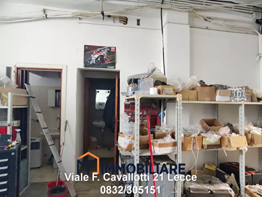 Immagine 3 di Negozio in vendita  in Via Taranto a Lecce
