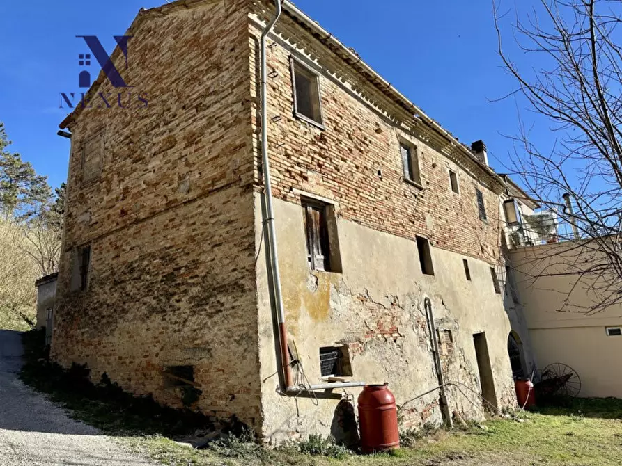 Immagine 1 di Rustico / casale in vendita  a Colli Al Metauro