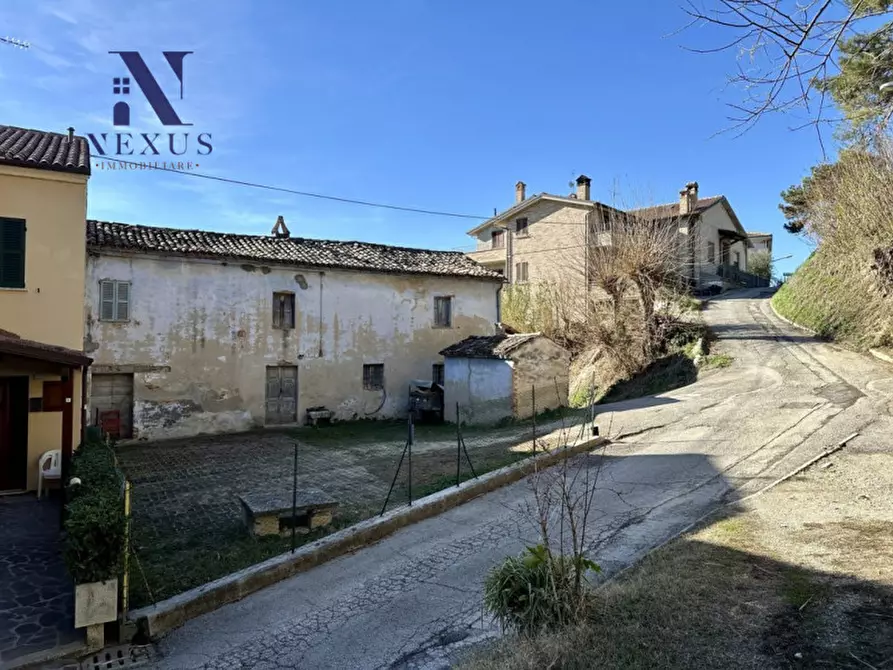 Immagine 17 di Rustico / casale in vendita  a Colli Al Metauro