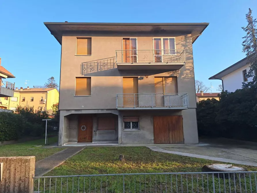 Immagine 3 di Appartamento in vendita  in Via Vittorio De Sica, N. 5-7 a Fiumicino