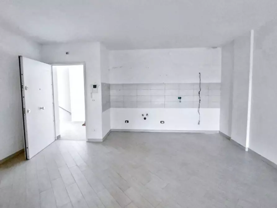 Immagine 3 di Appartamento in vendita  in Via Vittorio De Sica, N. 5-7 a Fiumicino