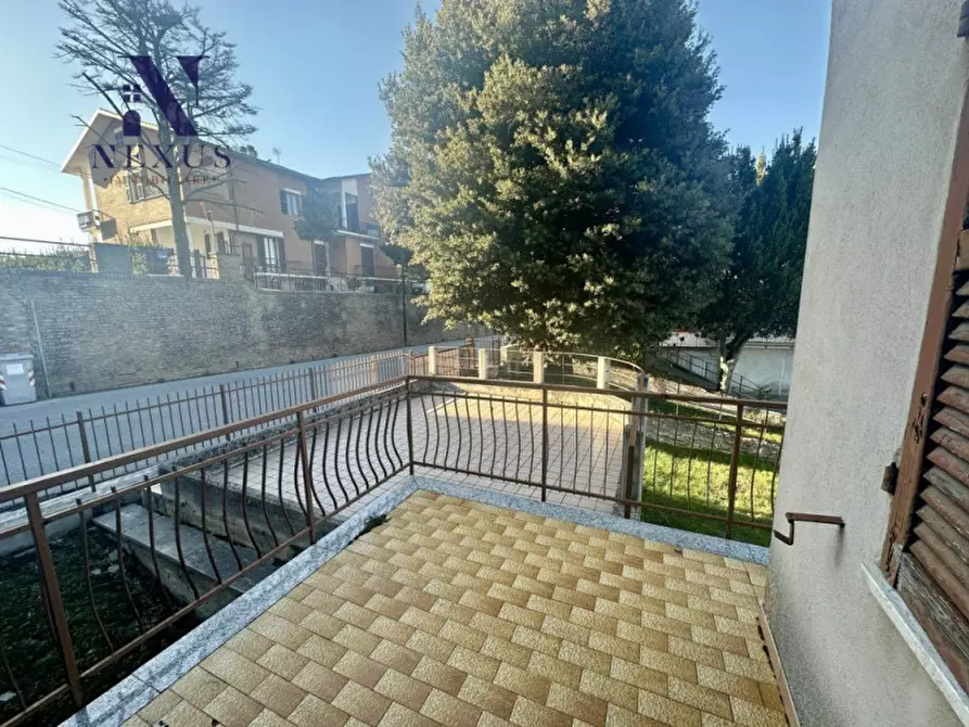 Immagine 13 di Appartamento in vendita  a Fratte Rosa