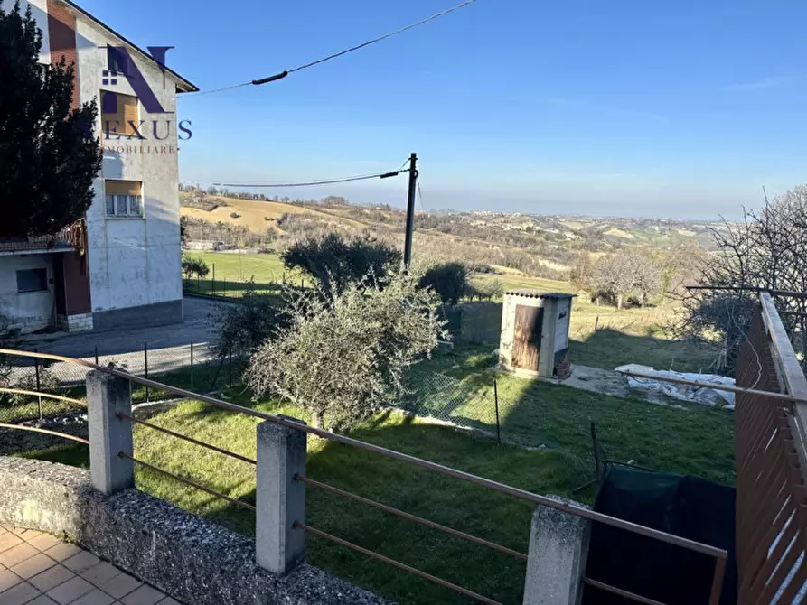 Immagine 15 di Appartamento in vendita  a Fratte Rosa