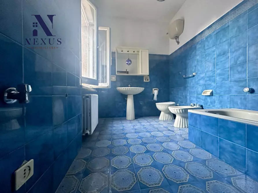 Immagine 18 di Appartamento in vendita  a Fratte Rosa