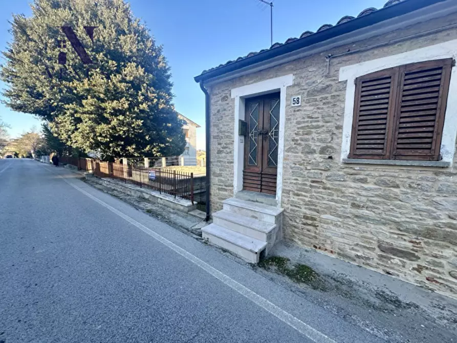 Immagine 20 di Appartamento in vendita  a Fratte Rosa