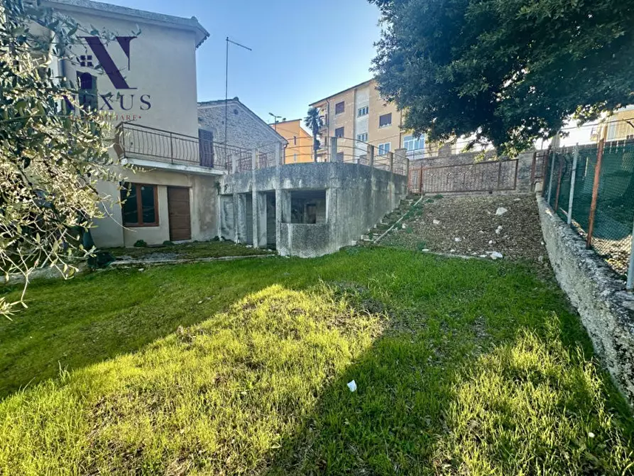 Immagine 23 di Appartamento in vendita  a Fratte Rosa