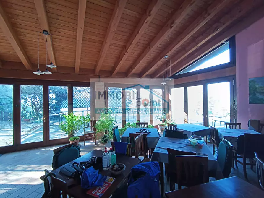 Immagine 7 di Rustico / casale in vendita  a Torreglia