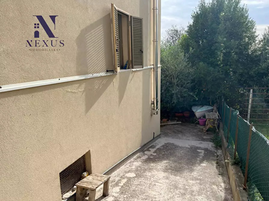 Immagine 2 di Villetta a schiera in vendita  a San Costanzo