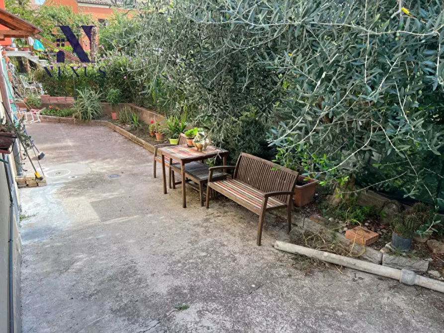 Immagine 30 di Villetta a schiera in vendita  a San Costanzo