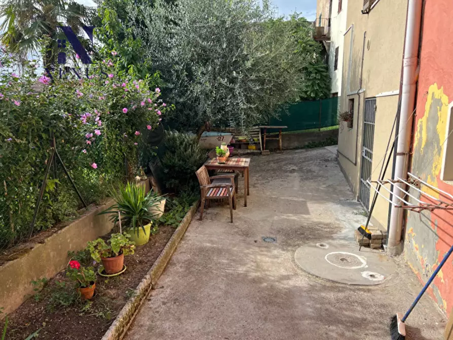 Immagine 31 di Villetta a schiera in vendita  a San Costanzo