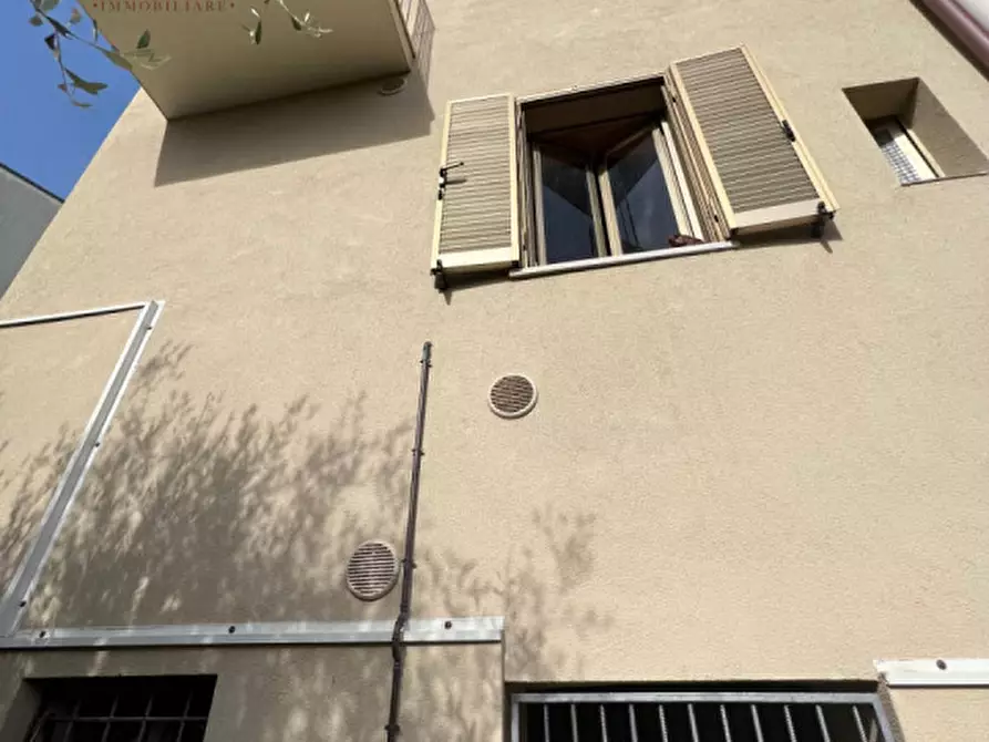 Immagine 32 di Villetta a schiera in vendita  a San Costanzo