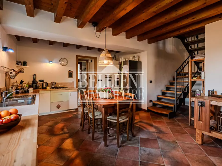 Immagine 3 di Casa bifamiliare in vendita  in Via Falzarego a Vicenza
