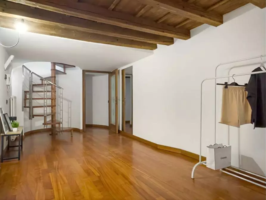 Immagine 30 di Attico in vendita  a Vicenza