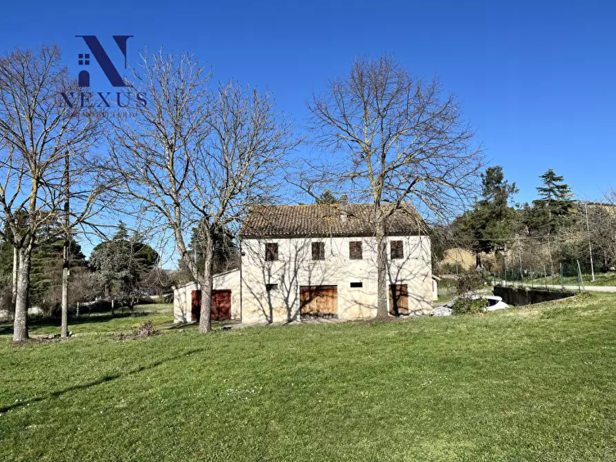 Immagine 1 di Rustico / casale in vendita  a Corinaldo