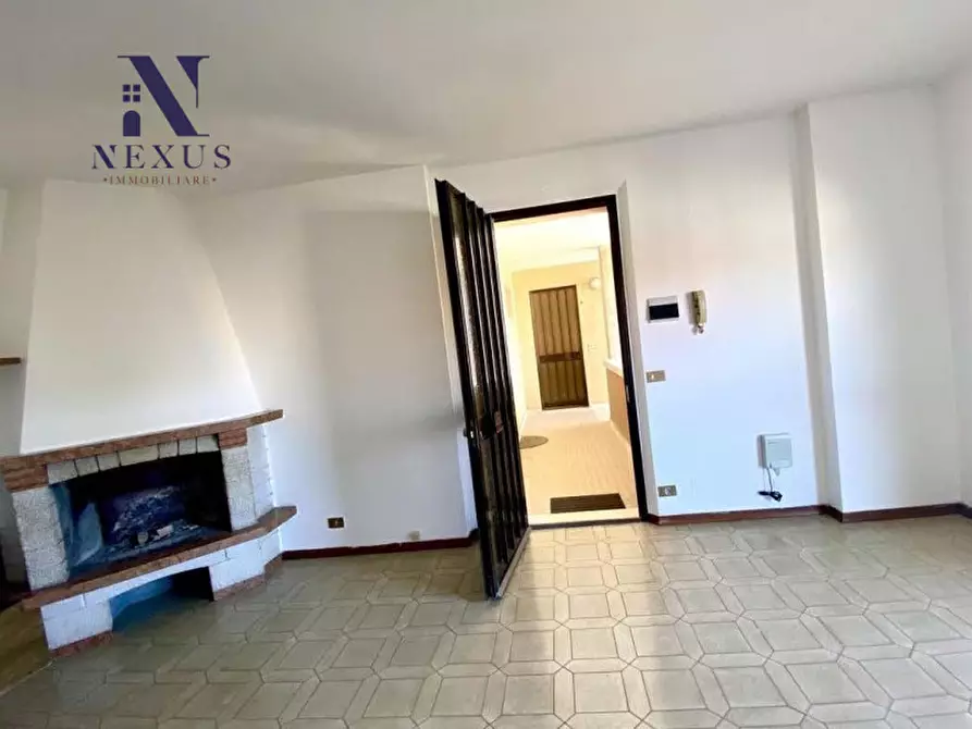 Immagine 2 di Appartamento in vendita  a Mondolfo