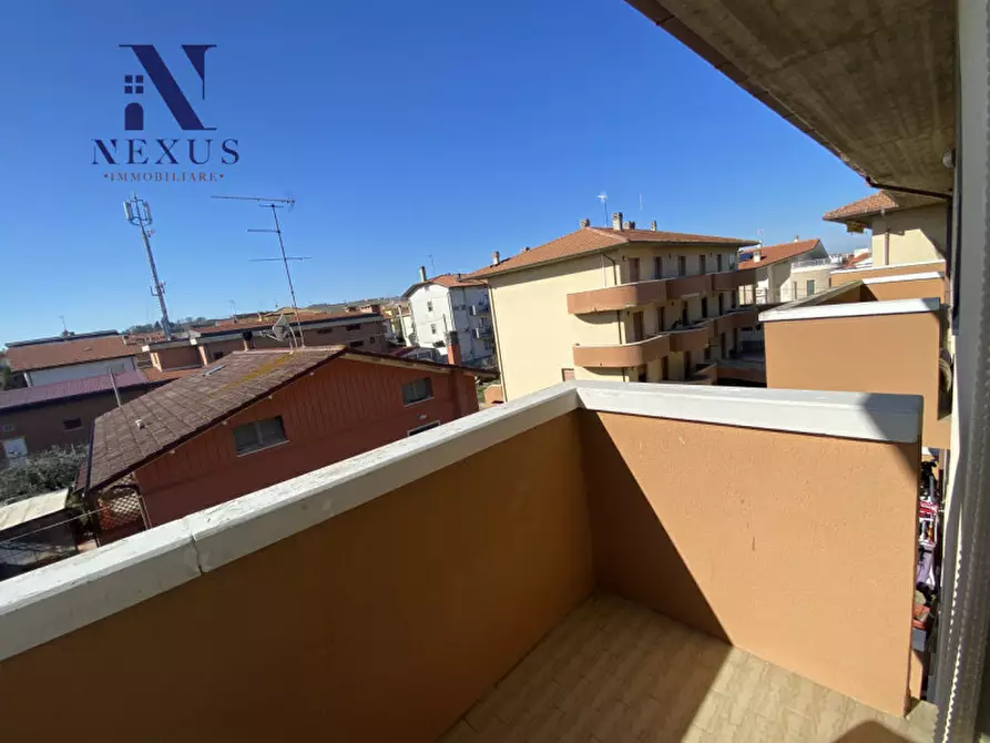 Immagine 4 di Appartamento in vendita  a Mondolfo