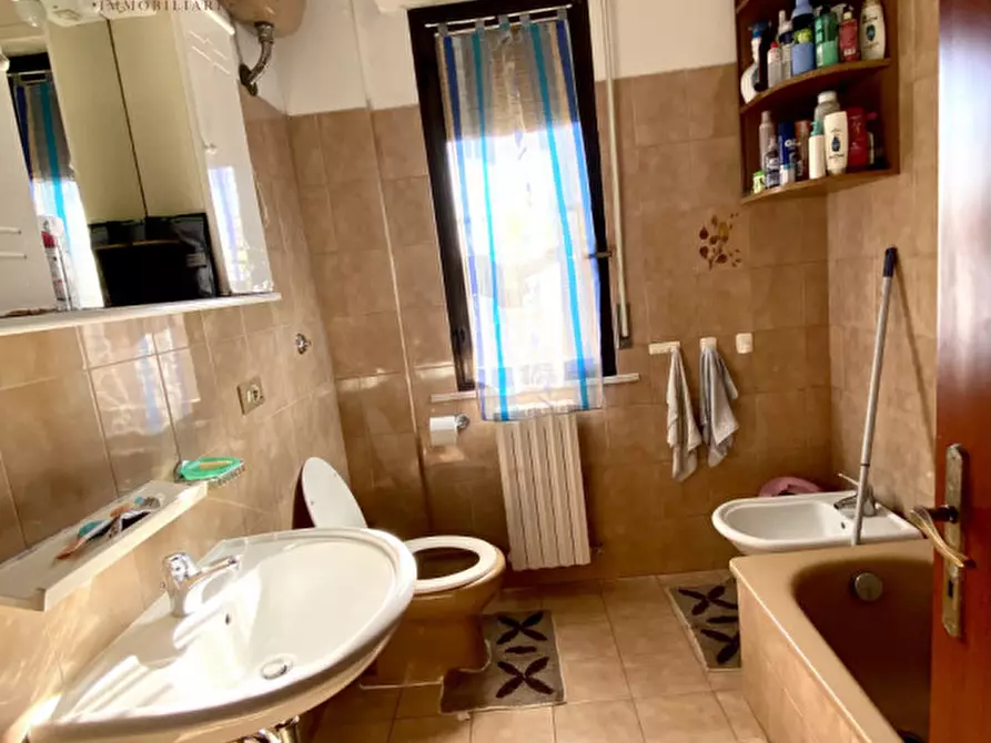 Immagine 15 di Appartamento in vendita  a Mondolfo