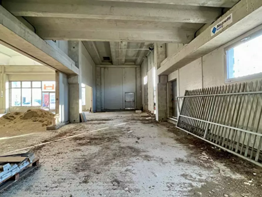 Immagine 6 di Capannone industriale in affitto  in Via Lama,24 a Carpi