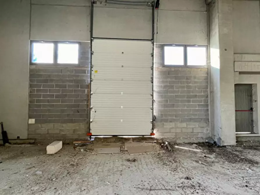 Immagine 8 di Capannone industriale in affitto  in Via Lama,24 a Carpi