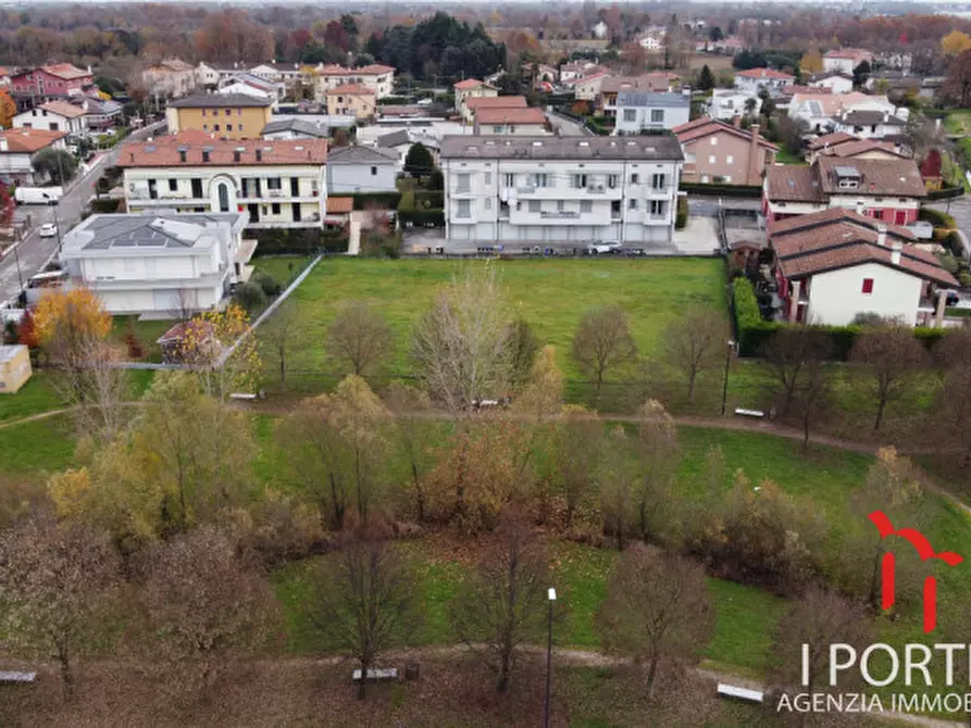 Immagine 5 di Terreno in vendita  a Salzano