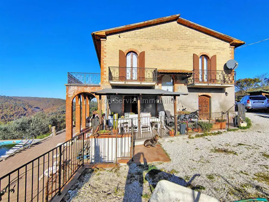 Immagine 26 di Rustico / casale in vendita  in via san martino a Sinalunga