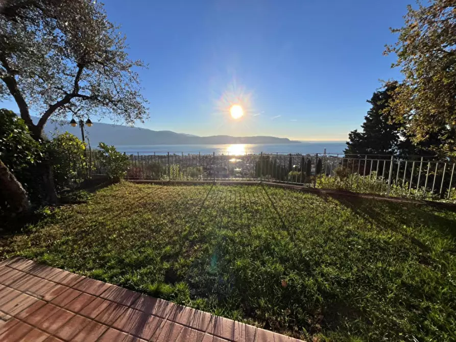 Immagine 7 di Appartamento in vendita  in Via Sant' Ambrogio a Toscolano-Maderno