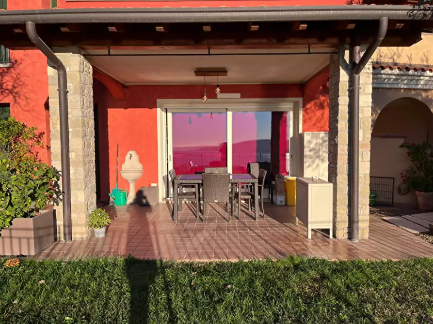 Immagine 8 di Appartamento in vendita  in Via Sant' Ambrogio a Toscolano-Maderno