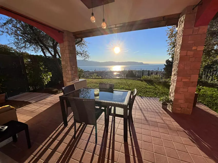 Immagine 11 di Appartamento in vendita  in Via Sant' Ambrogio a Toscolano-Maderno