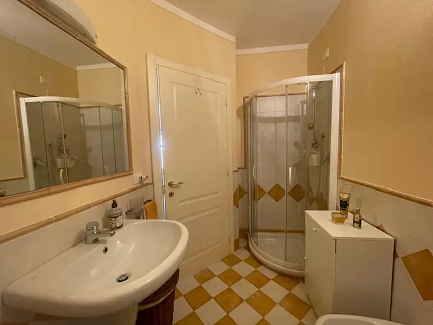 Immagine 41 di Appartamento in vendita  in Via Sant' Ambrogio a Toscolano-Maderno