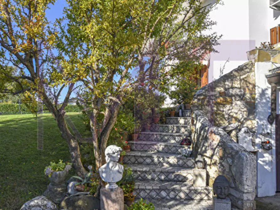 Immagine 5 di Villa in vendita  in Via Giuseppe Verdi a Ruda