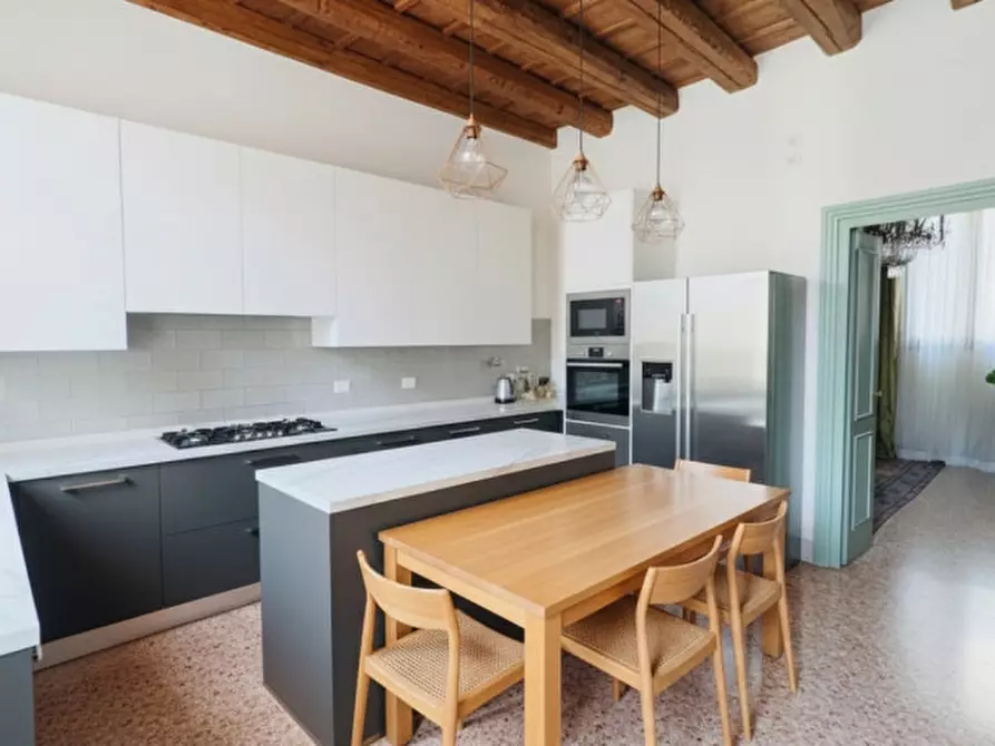 Immagine 5 di Casa indipendente in vendita  a Padova