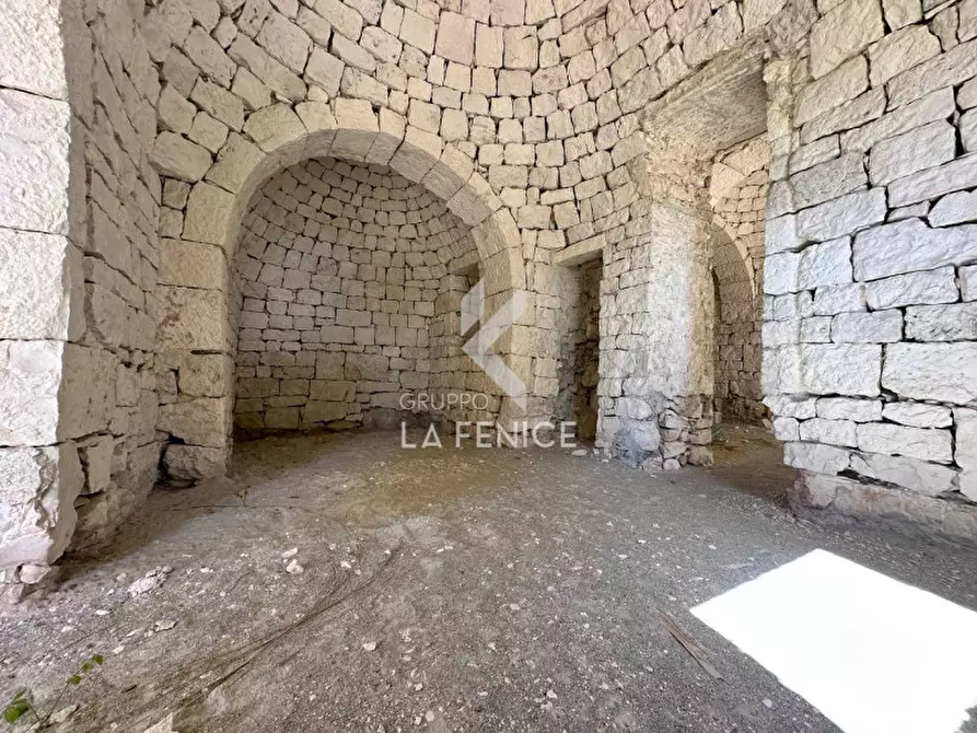 Immagine 26 di Rustico / casale in vendita  in via ostuni a Martina Franca