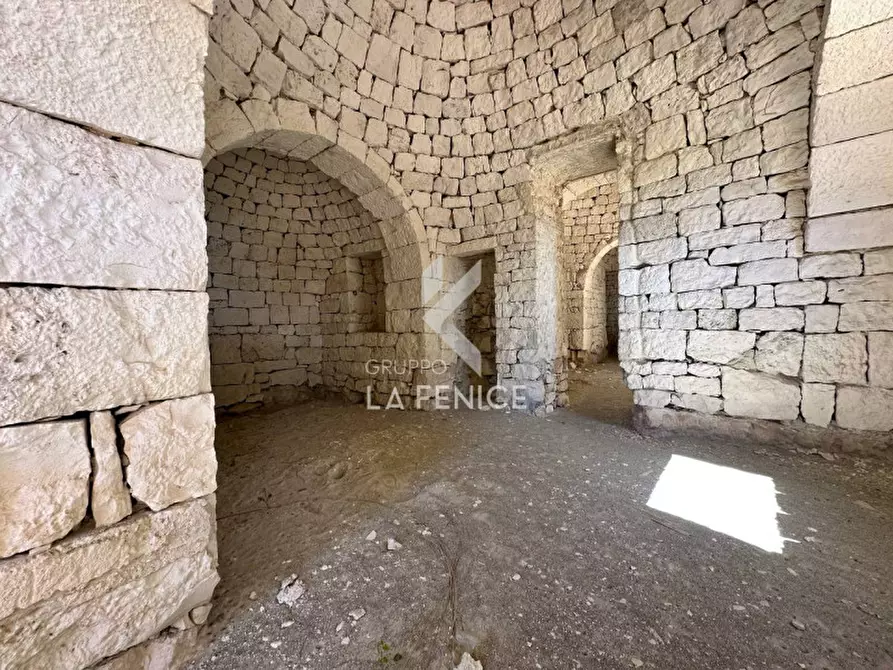 Immagine 28 di Rustico / casale in vendita  in via ostuni a Martina Franca