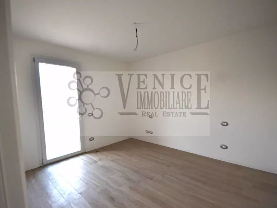 Immagine 3 di Appartamento in vendita  a Venezia