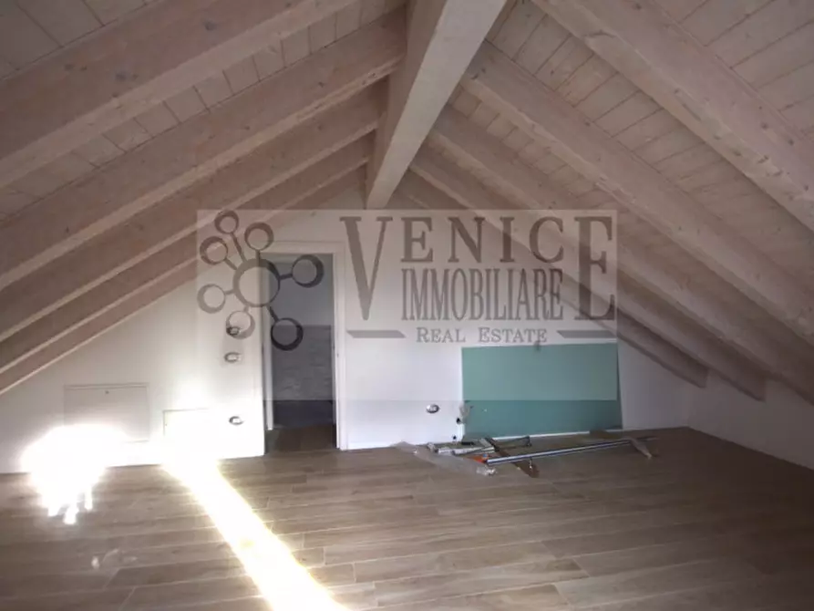 Immagine 6 di Appartamento in vendita  a Venezia
