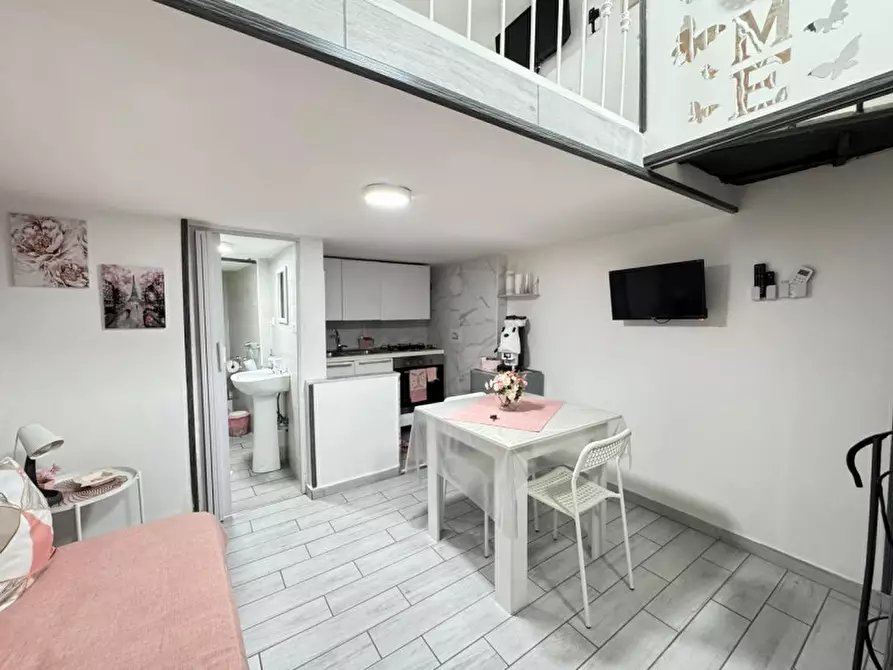 Immagine 10 di Appartamento in affitto  in strada della grazia a Napoli