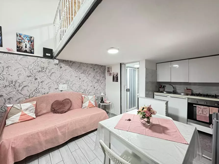 Immagine 28 di Appartamento in affitto  in strada della grazia a Napoli