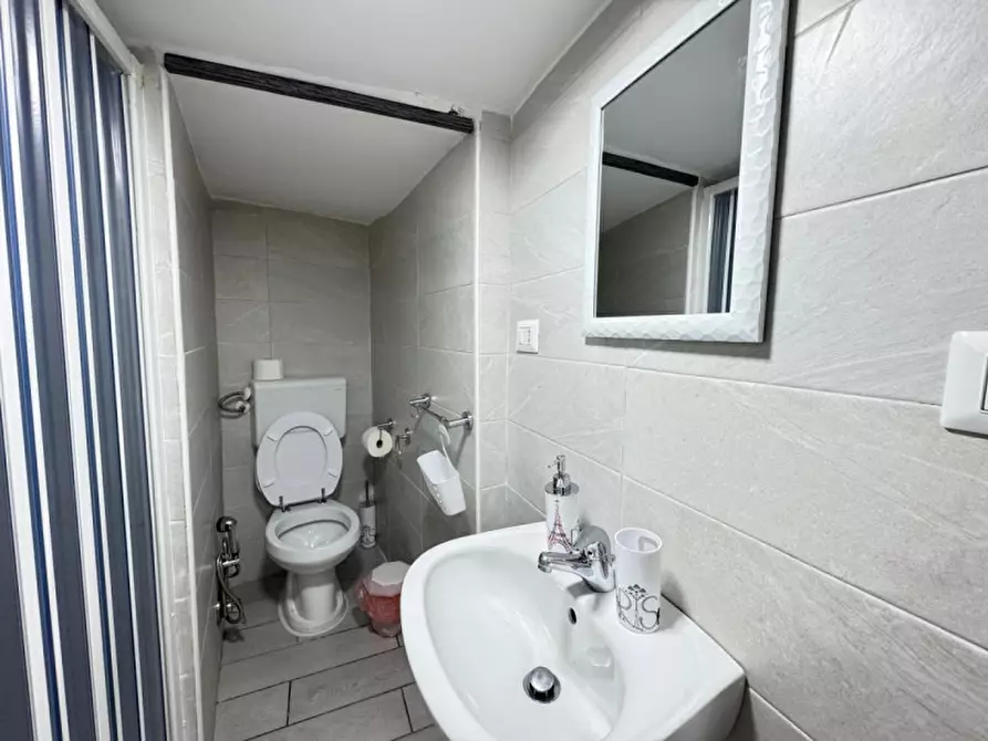 Immagine 32 di Appartamento in affitto  in strada della grazia a Napoli