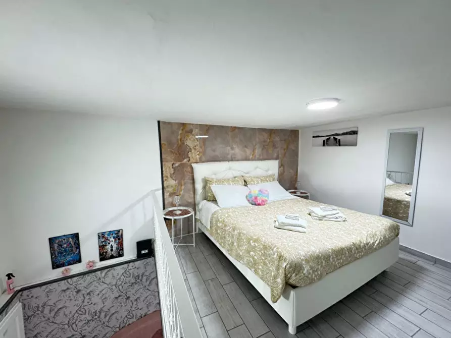 Immagine 33 di Appartamento in affitto  in strada della grazia a Napoli