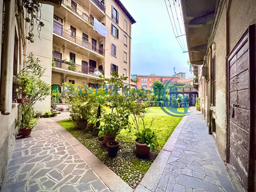 Immagine 17 di Appartamento in vendita  in Via Piero della Francesca 68 Milano a Milano
