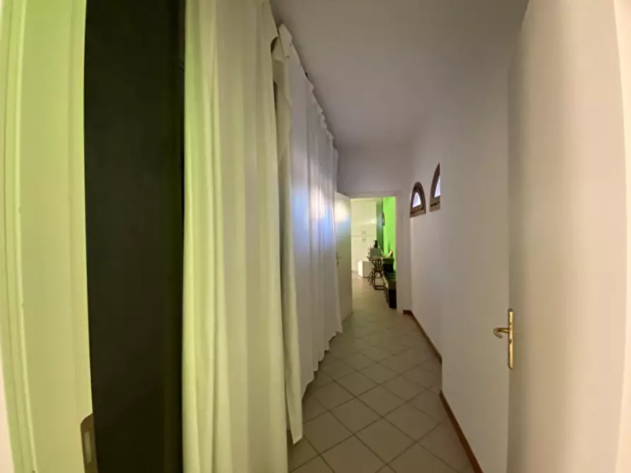 Immagine 13 di Negozio in vendita  in Via Pedagni a Veggiano