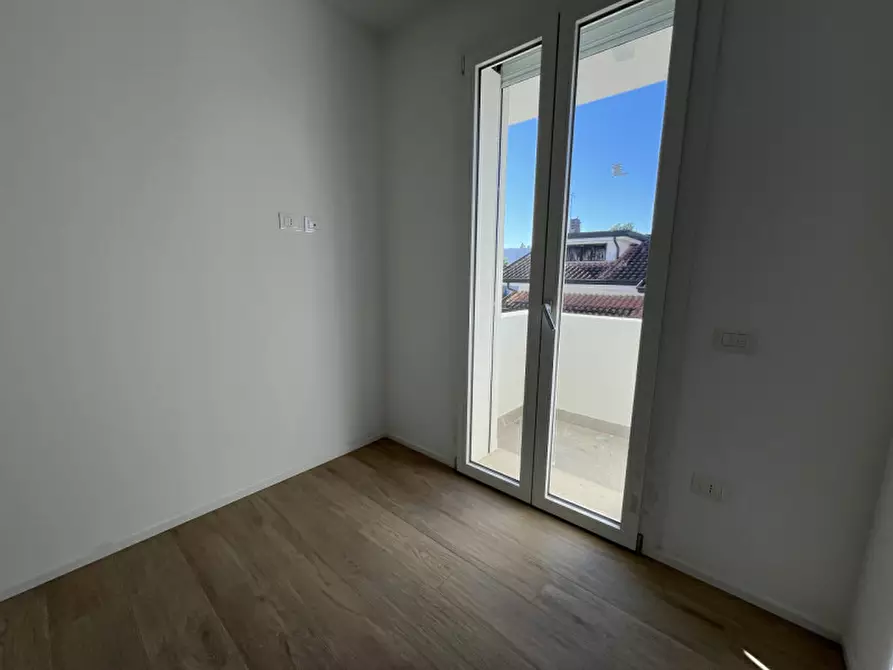 Immagine 12 di Appartamento in vendita  in Piazza Aurora a Jesolo