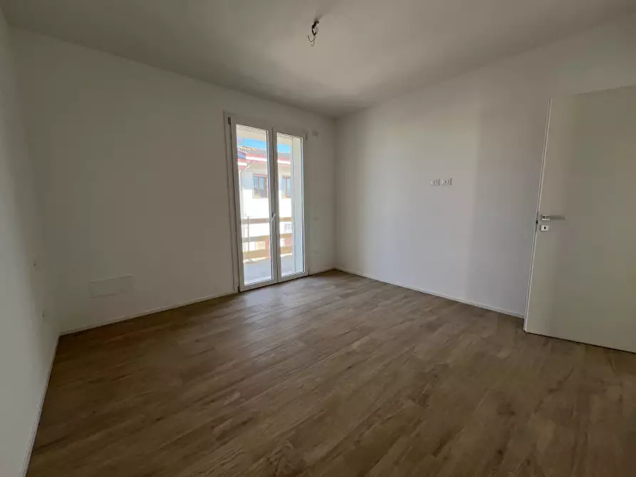 Immagine 15 di Appartamento in vendita  in Piazza Aurora a Jesolo