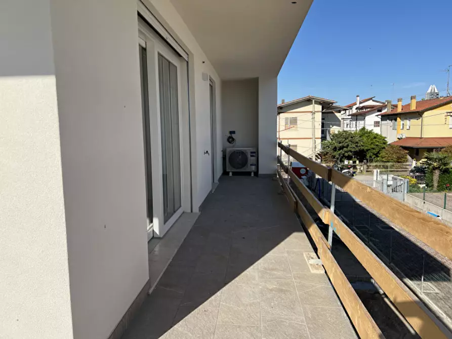 Immagine 19 di Appartamento in vendita  in Piazza Aurora a Jesolo
