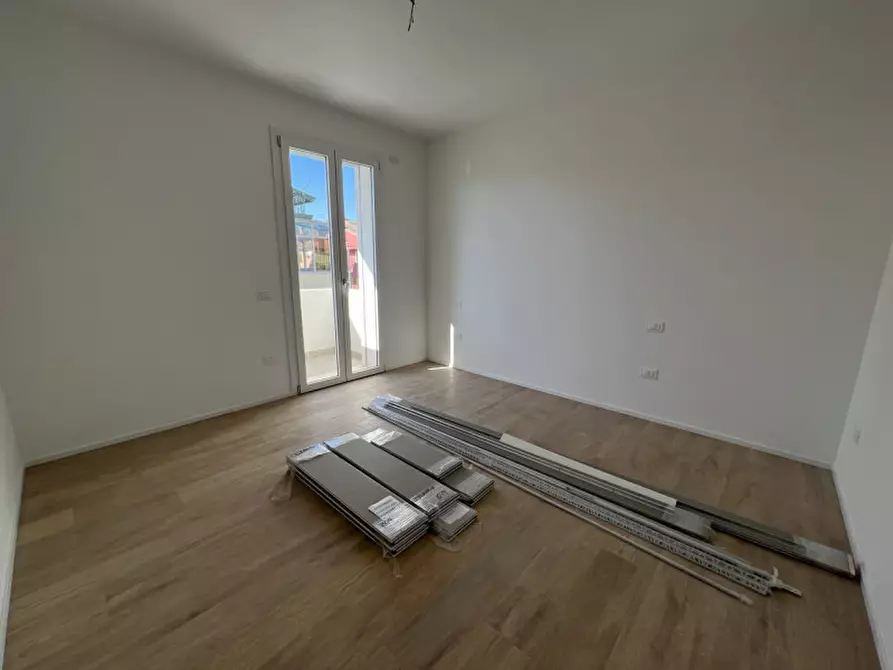 Immagine 26 di Appartamento in vendita  in Piazza Aurora a Jesolo