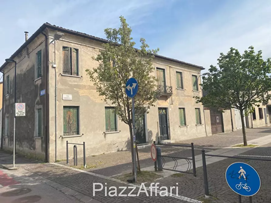 Immagine 1 di Casa bifamiliare in vendita  in PIOVE DI SACCO a Piove Di Sacco