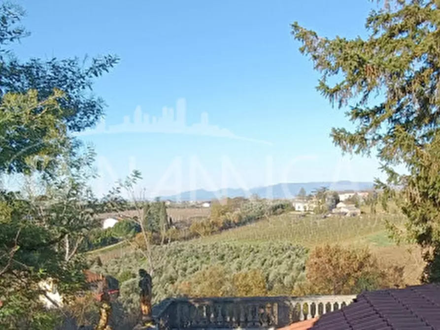 Immagine 24 di Villa in vendita  a Vinci