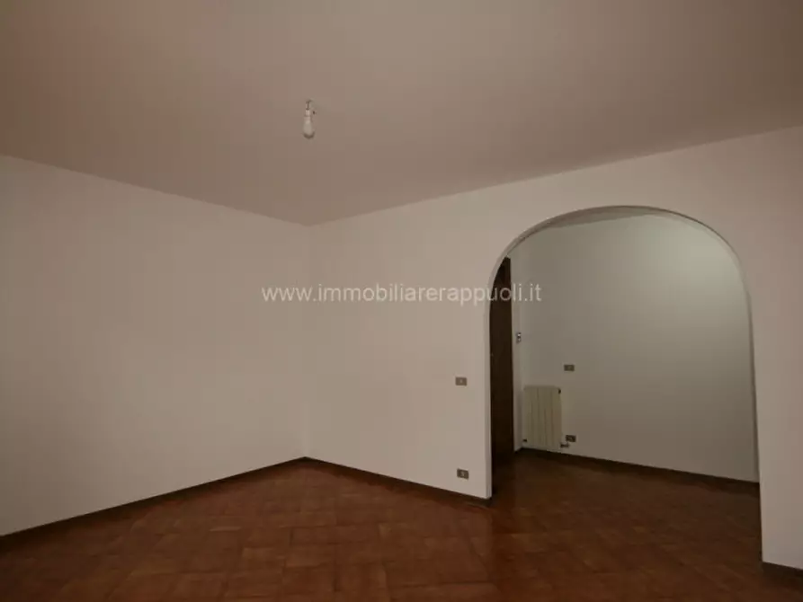 Immagine 2 di Appartamento in vendita  a Sinalunga