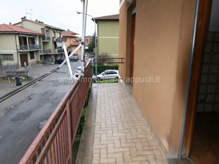 Immagine 3 di Appartamento in vendita  a Sinalunga